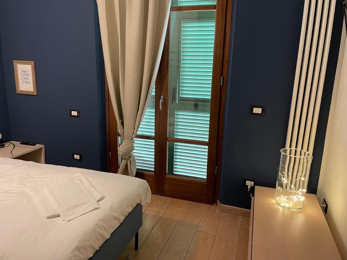 Accogliente Camera Singola Con Balcone A 500 Mt Dal Mare Marina Di Carrara Exterior photo